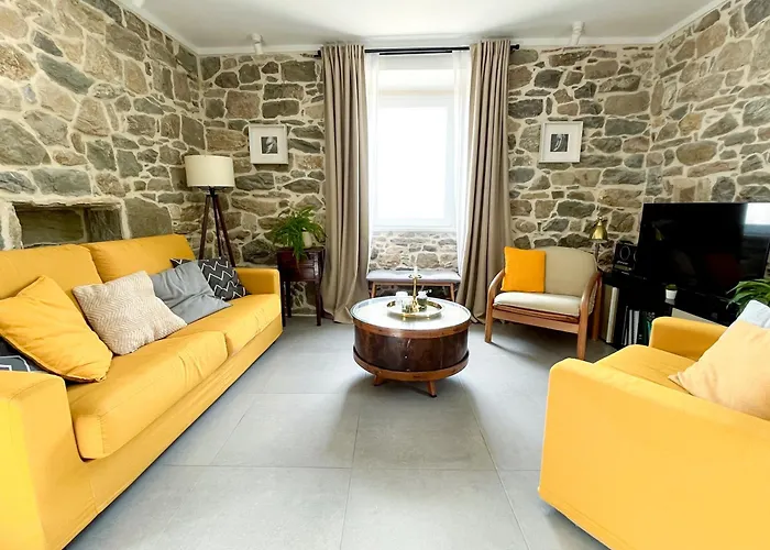 Old Stone House Klaric * 布雷拉