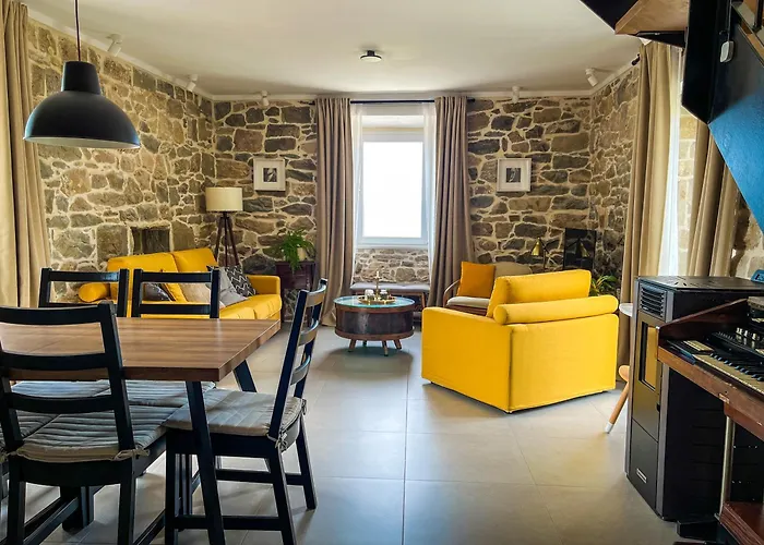 Old Stone House Klaric *