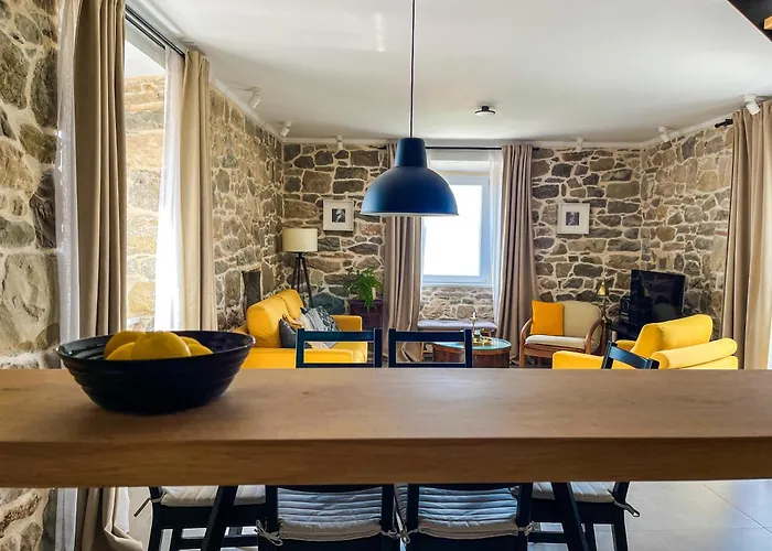 Old Stone House Klaric