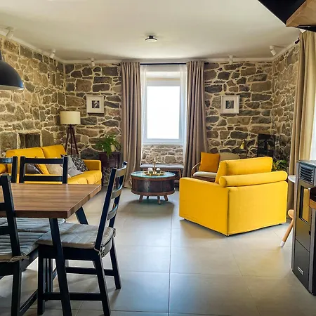 Old Stone House Klaric *
