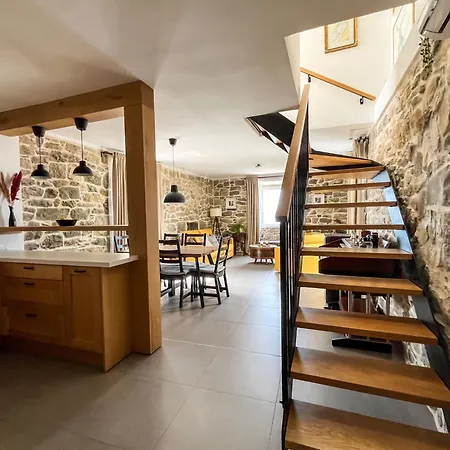 Apartment Old Stone House Klaric