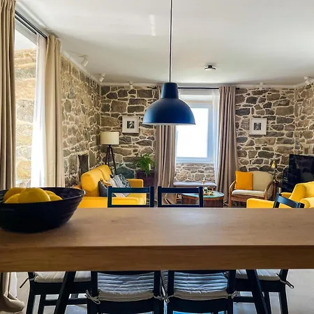 Old Stone House Klaric